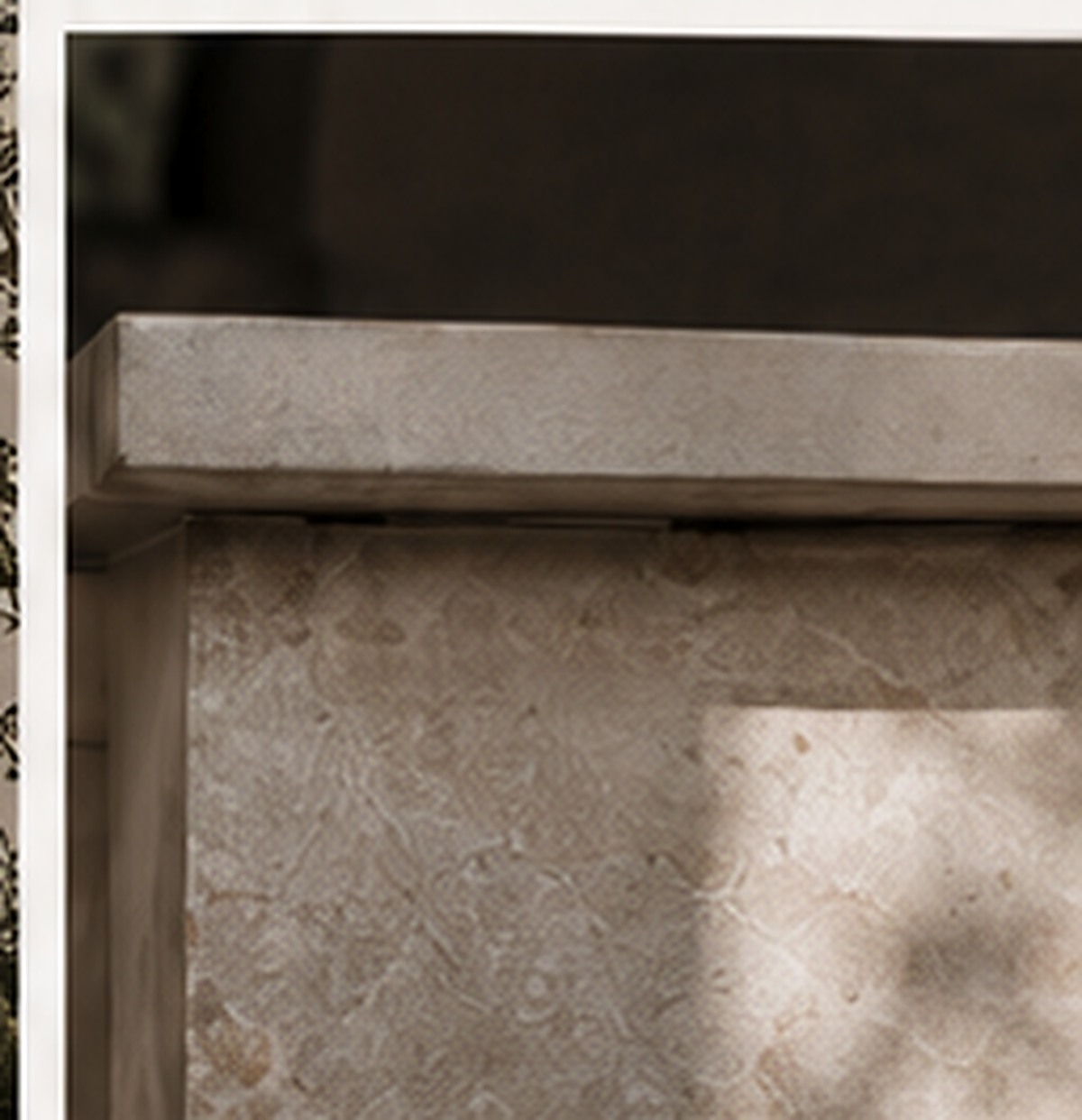 Stone and finish detail